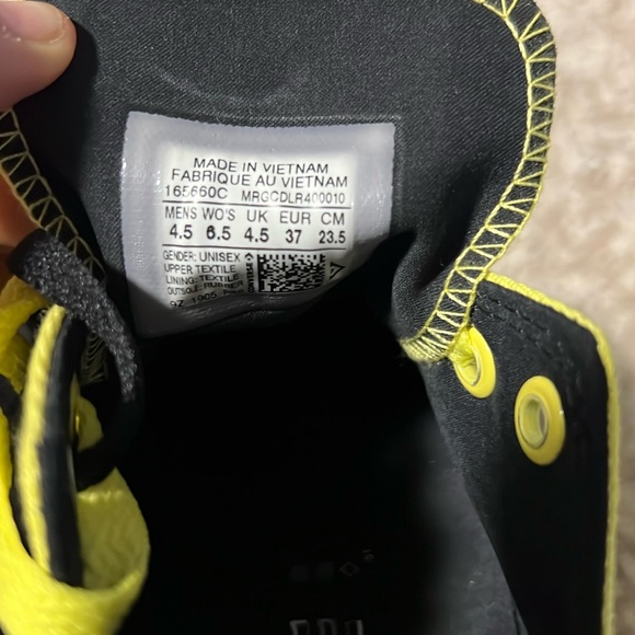 Converse OPI size 6.5 Yellow - Picture 5 of 7